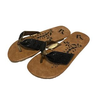 Report Black Gold Ebben Thong Sandal Size 6